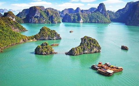 7-Day Adventure Tour from Hanoi to Hoi An, Vietnam
