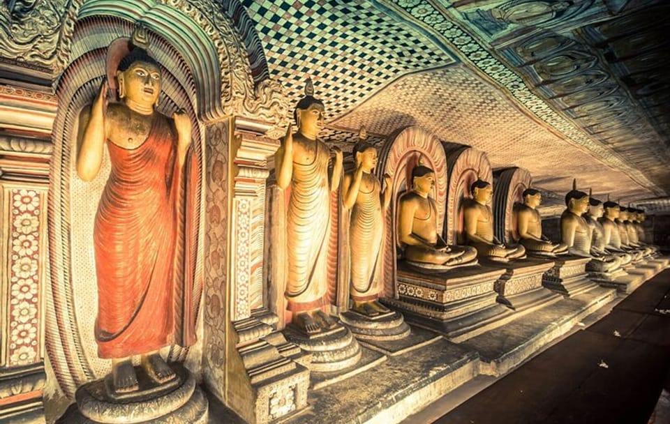 Dambulla Cave and Polonnaruwa Day Tour from Colombo