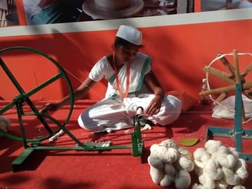 Half-Day New Delhi Khadi and Handicraft Private Tour