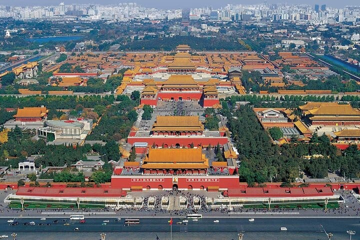 Beijing Forbidden City and Badaling Great Wall private day tour.