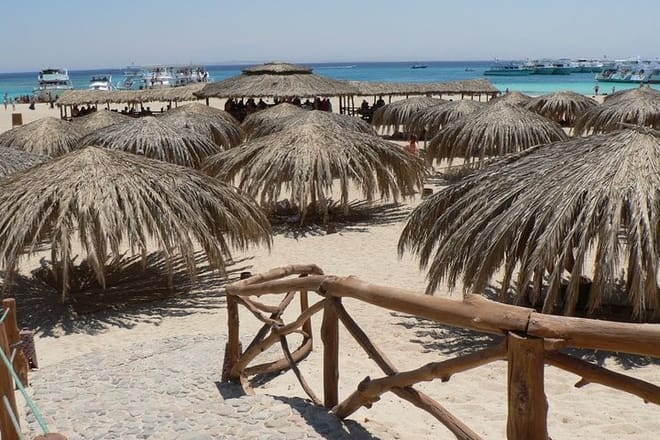 Private Speed Boat to Hula Hula Island Amazing Day - Hurghada