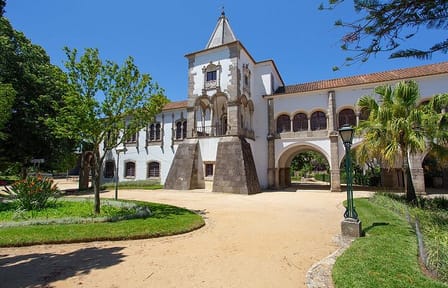 Évora Walking Tour: Small Group Tour with Chapel of Bones Tickets