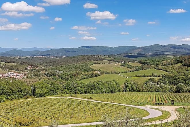 Discover Chianti as in the movie You Me and Tuscany open top van 7