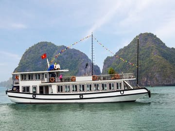 Halong Bay Day Tour Roundtrip Transfer by Expressway 2024 - 2025