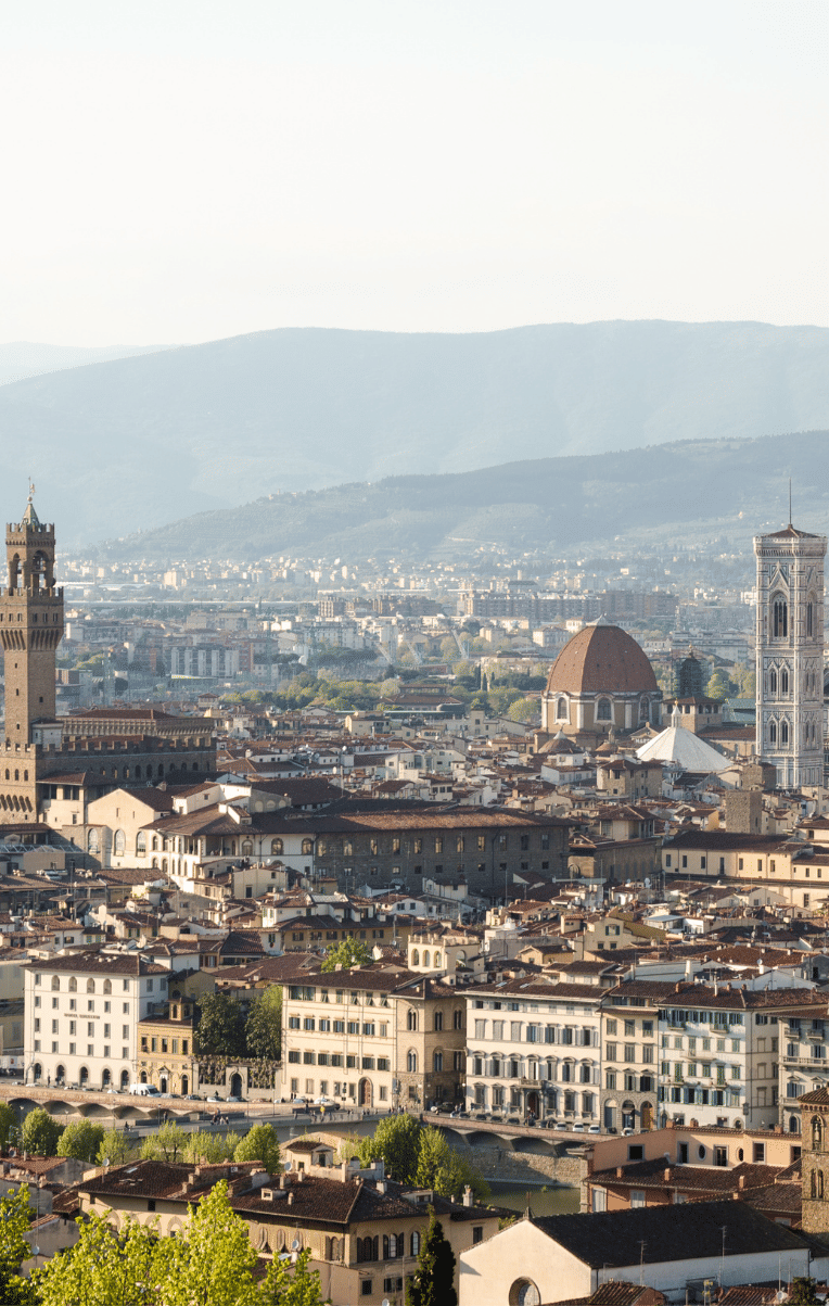 Smart timing, local insight, and time for shopping. Enjoy Florence without the logistics.