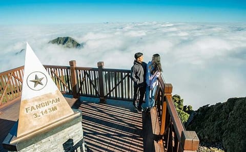 Three-Day Sapa Tour: Fansipan Peak and Tribal Villages