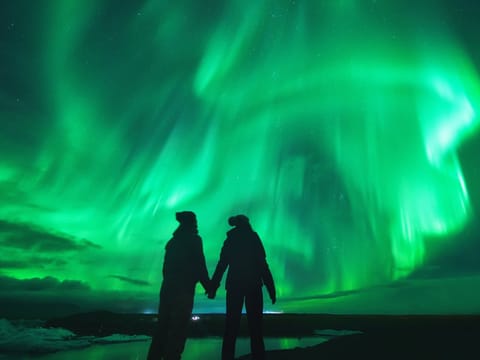 5-Day Northern Lights Hunt & Glacier Lagoon Tour
