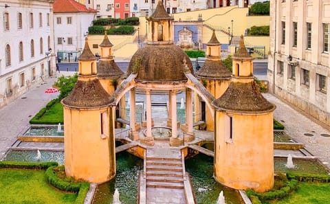 Private Walking Tour of Coimbra's Historic Highlights