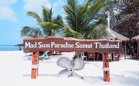 Private Longtail Boat Tour to Koh Madsum and Koh Tan