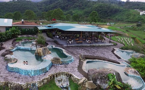 Irazú Volcano and Hot Springs Tour from San José
