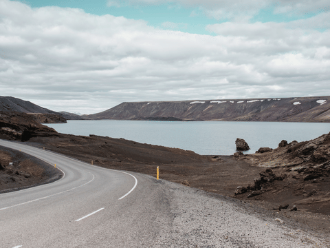 View of Kleifarvatn from the parking lot