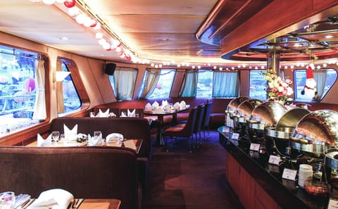 Sunset Dinner Cruise on the Chao Phraya River in Bangkok