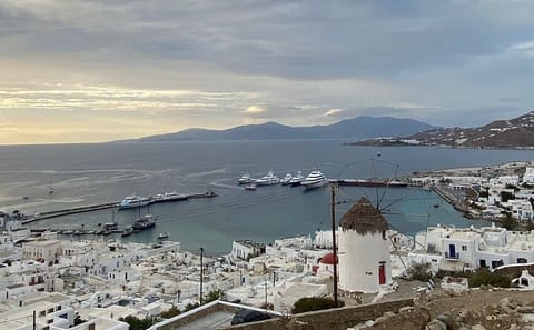 Private 4-Hour Mykonos Island Tour to Hidden Gems