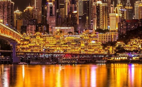 Chongqing Private Guided Tour: Explore Key City Landmarks