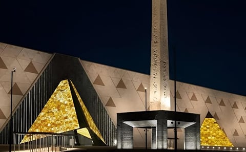 Hurghada to Giza Pyramids by Bus Pyramids & Museum