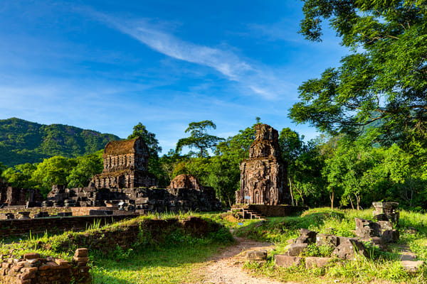Car Hire & Driver: DA NANG CITY CENTER - MY SON - HOI AN WARD (EXCEPT FORMER CAM KIM) (FULL-DAY)
