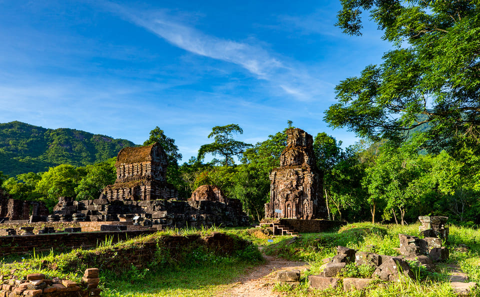Private Car Tour from Da Nang to Hoi An and My Son Sanctuary