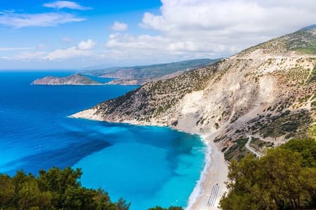 Private Tour in Melissani Cave and Myrtos Beach Swim Stop