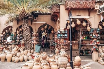 Explore Nizwa Market, Fort, Misfat Al Abriyeen & Jabal Shams