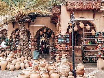 Explore Nizwa Market, Fort, Misfat Al Abriyeen & Jabal Shams