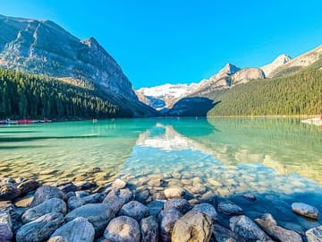 Moraine Lake and Johnston Canyon Tour from Canmore