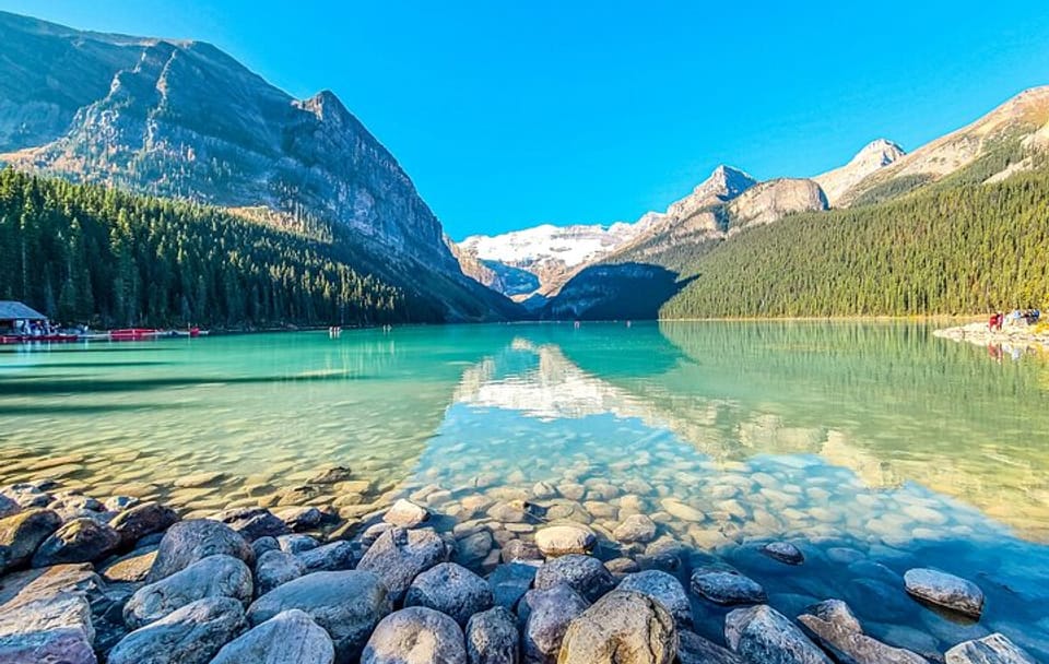 Moraine Lake and Johnston Canyon Tour from Canmore