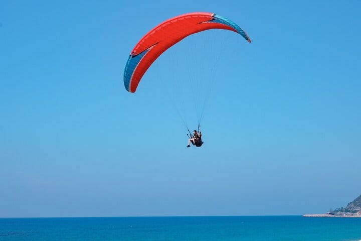 Alanya Paragliding and Turkish Bath Tour with Transfer 7