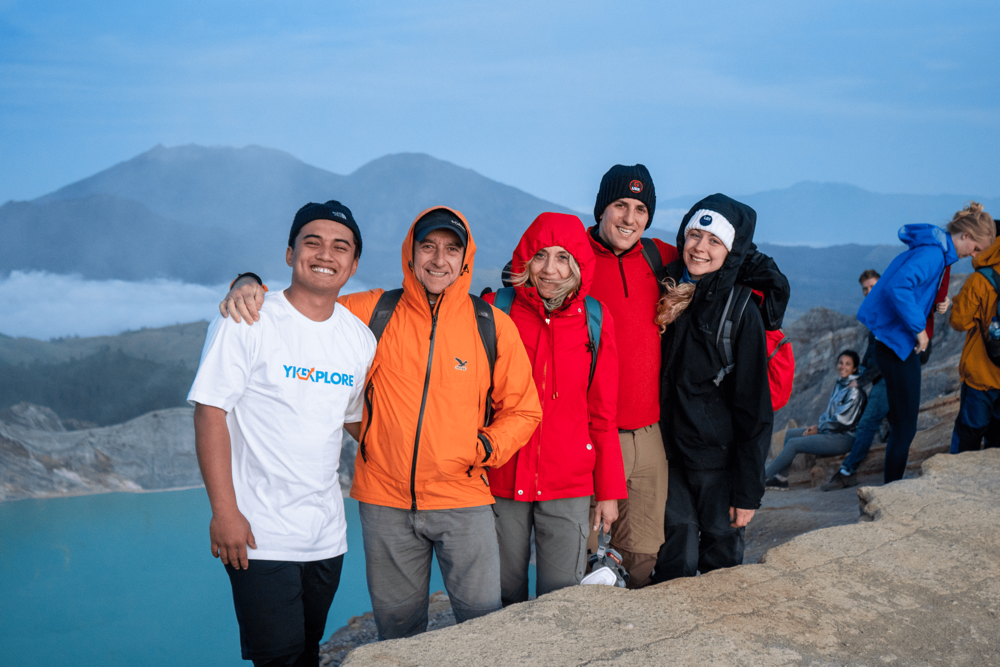 Van Probolinggo: Ijen Volcano Midnight Guide Tour 2D1N - Bali Drop Off