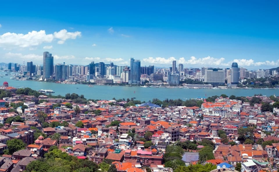 3-Day Customized Xiamen and Tulou Cultural Tour