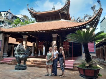 Silk Weaving Experience at Van Phuc Village in Hanoi