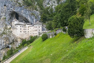 Private Tour of Postojna Cave and Predjama Castle from Ljubljana