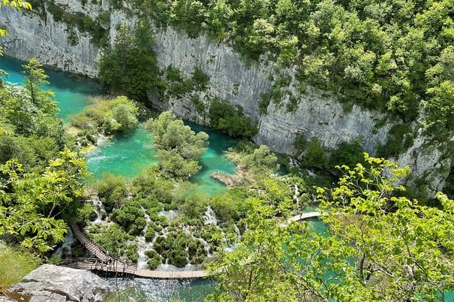 Plitvice Lakes Guided Tour with Ticket & Rastoke from Zagreb 8