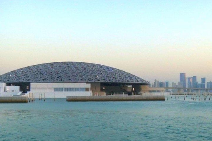 Full Day Abu Dhabi Tour-Grand Mosque & Louvre & Heritage Village, Souks & More
