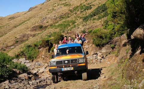 Northeast Madeira 4x4 Tour: Arco de Sao Jorge, Boaventura, Caniçal