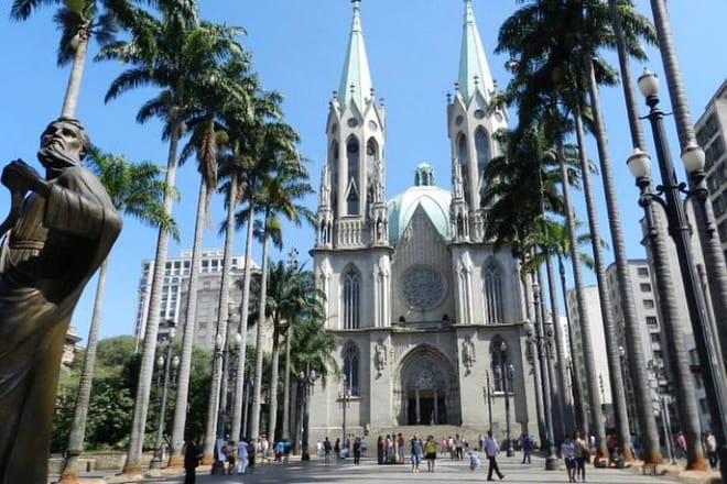 Sao Paulo Landmarks By Subway – Paulista ave, Downtown, Luz Station – Private 10