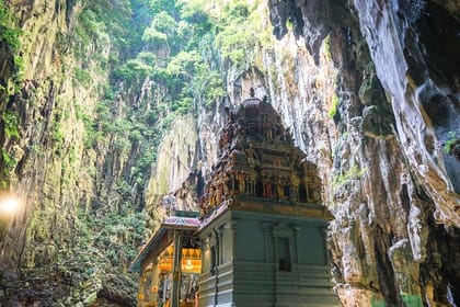 Private Kanching Waterfalls with Batu Caves & Ramayana Caves Tour