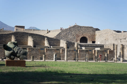 Semi private half day in Pompeii from Rome extraordinary afternoon opening