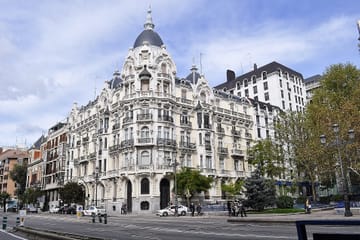 Barcelona City Tour with Spain-Portugal Rail Experience
