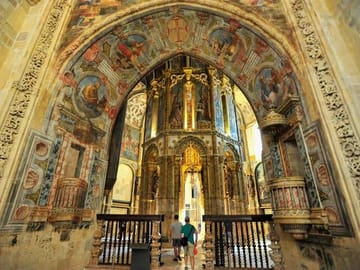 Private Walking Tour of Tomar's Convent of Christ