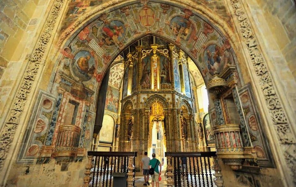 Private Walking Tour of Tomar's Convent of Christ