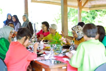 Central Java Art and Craft Workshop at Bandongan Teaching Farm