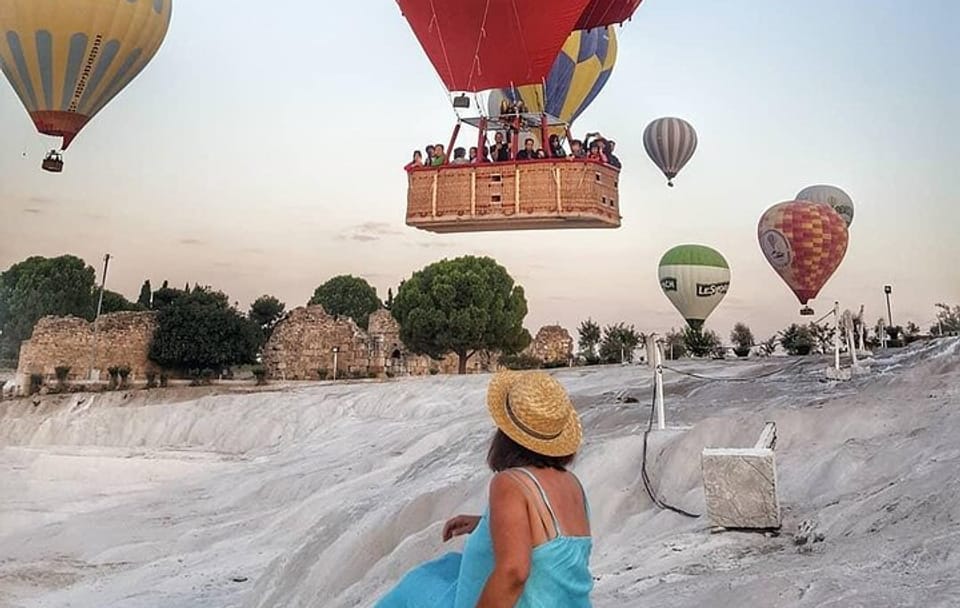 Hot Air Balloon Experience in Pamukkale with Breakfast & Transfer