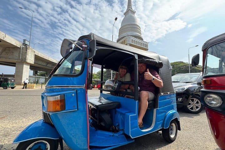 Colombo City Tour By Tuk Tuk