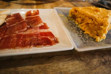 Madrid Food Tasting Tour in Hidden Gems for Small Groups”