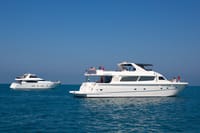 Dubai: Magical 1 hour Marina Tour in Luxury Yacht with Tropical Drinks  1