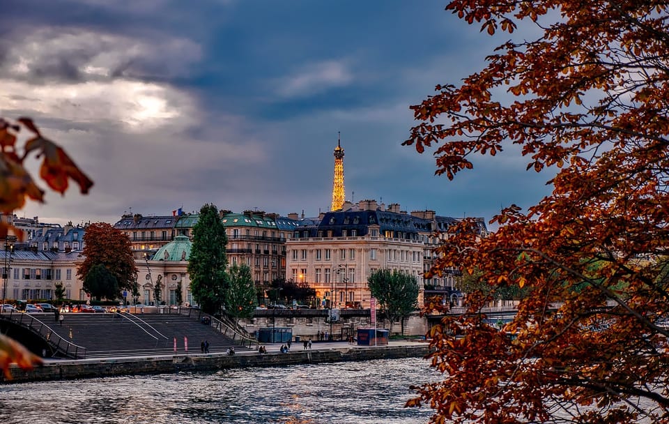 Seine River Cruise and Night Tour of Paris Landmarks