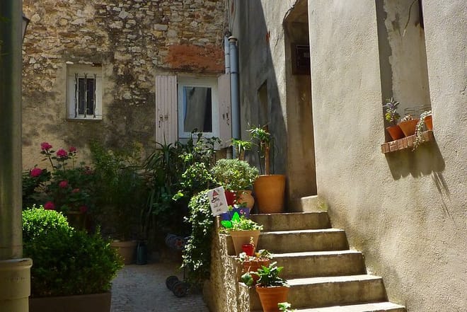 Aix-en-Provence Private Walking Tour With A Professional Guide 8