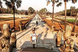 1-Day Angkor Temple Complex plus Banteay Srei Tour