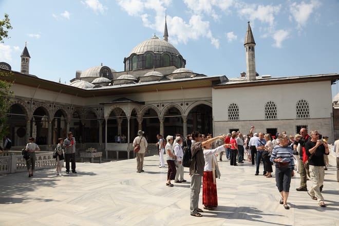 Topkapi Palace & Harem Tour (Small Group & Fast Track Entry) 7