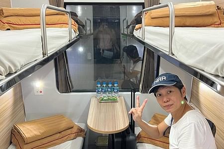 Sapa to Hanoi Overnight Train Experience in Shared 4 Berth Cabins